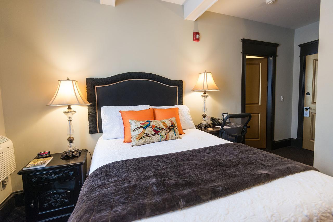 Camas Boutique Hotel Exterior photo